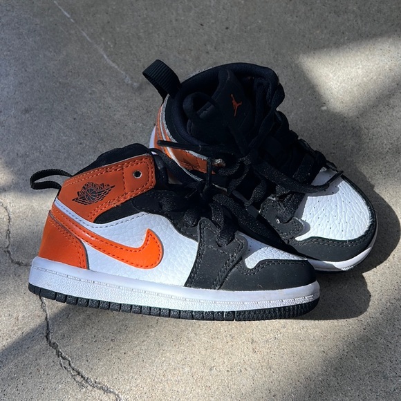 infant shattered backboard 1s